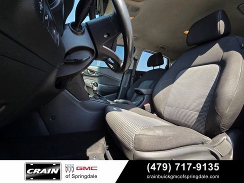 Used 2019 Hyundai Kona SEL FWD image 24