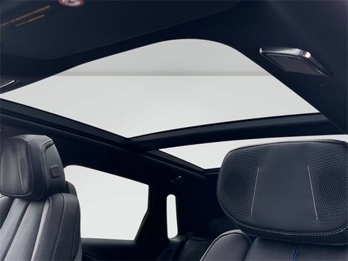 New 2026 Cadillac Lyriq Signature Sport image 9