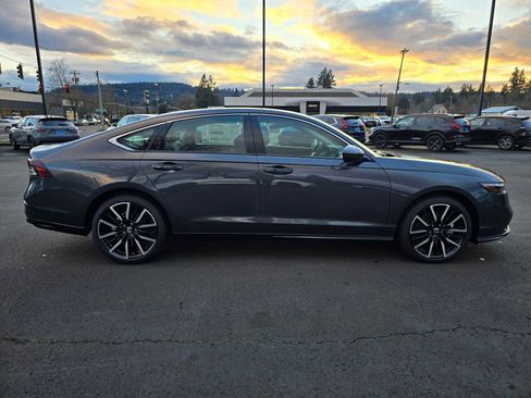 New 2025 Honda Accord EX-L image 3