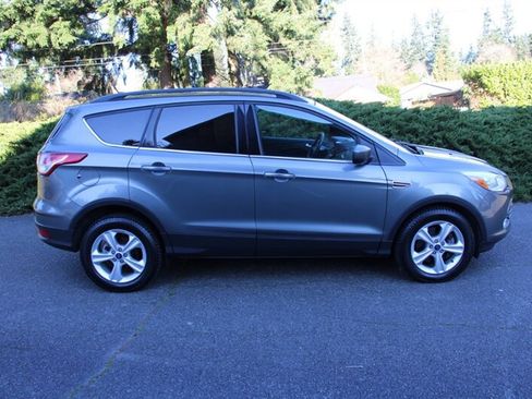Used 2014 Ford Escape SE w/ Equipment Group 201A image 12