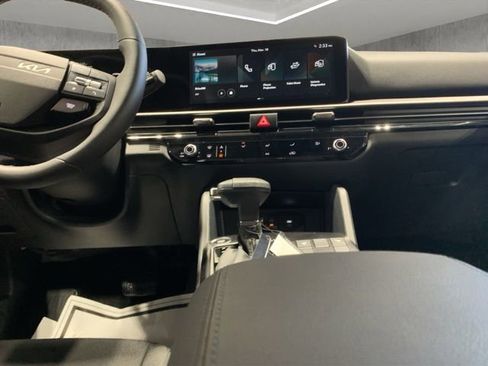 New 2026 Kia Sportage LX image 18