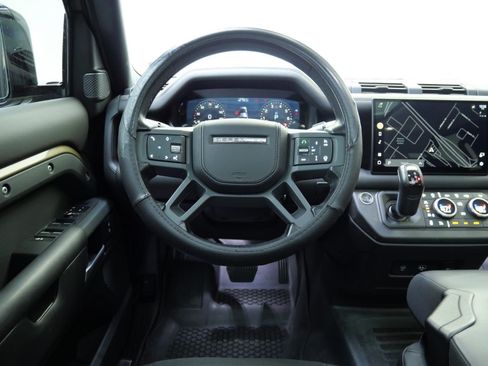 Used 2022 Land Rover Defender 110 X-Dynamic HSE AWD/4WD image 21