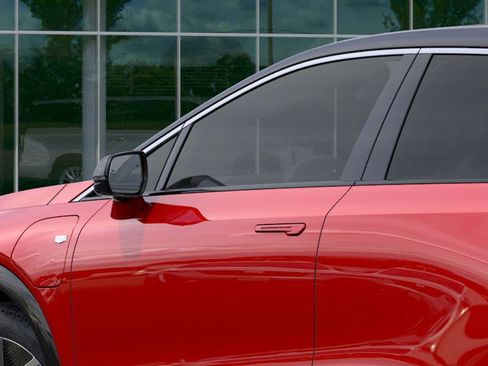 New 2026 Cadillac Optiq Luxury 2 RWD image 12