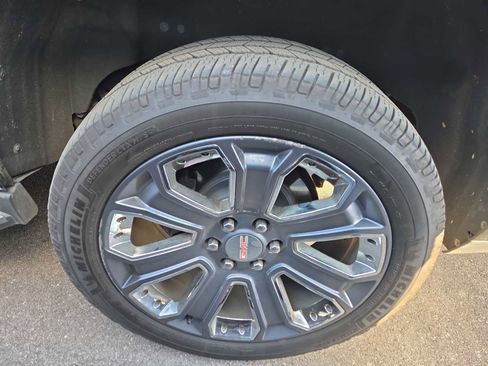 Used 2020 GMC Yukon SLT image 7