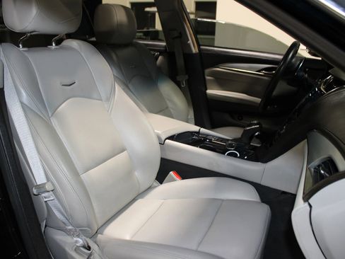 Used 2019 Cadillac CTS Luxury RWD image 31
