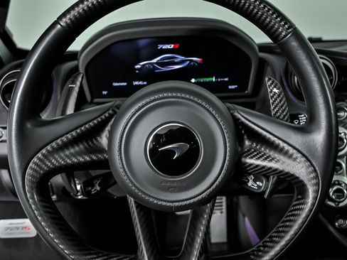 Used 2019 McLaren 720S RWD image 26