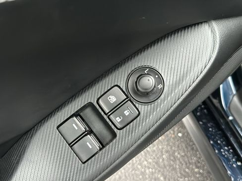 Used 2025 MAZDA MX-5 Miata RF Grand Touring RWD image 11
