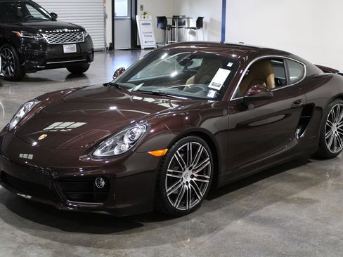 Used 2016 Porsche Cayman S image 9