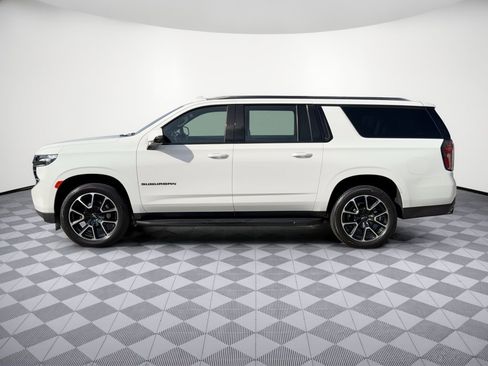 Used 2024 Chevrolet Suburban RST w/ Sport Performance Package AWD/4WD image 2