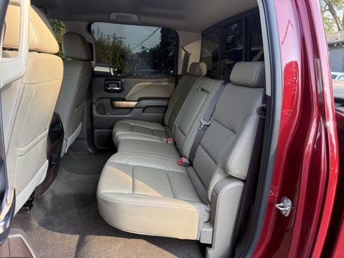 Used 2018 Chevrolet Silverado 1500 LTZ AWD/4WD image 11