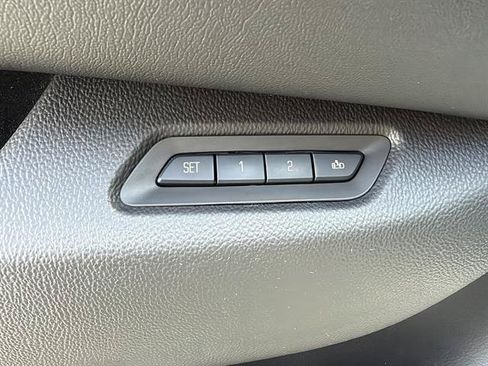 Used 2015 Cadillac Escalade ESV Luxury AWD/4WD image 34