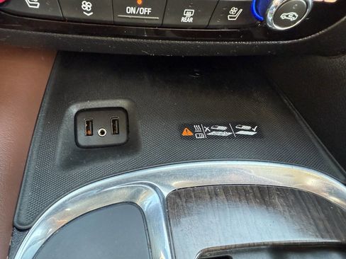 Used 2018 Buick Enclave Avenir w/ Avenir Technology Package image 25