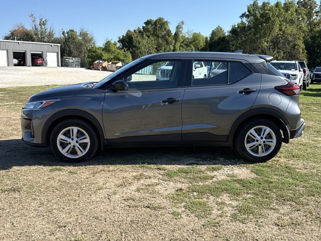 Certified 2021 Nissan Kicks S w/ Interior Electronics Package FWD image 3