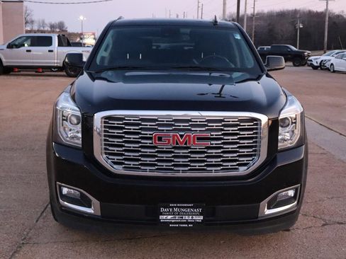 Used 2020 GMC Yukon Denali w/ Denali Premium Package image 8