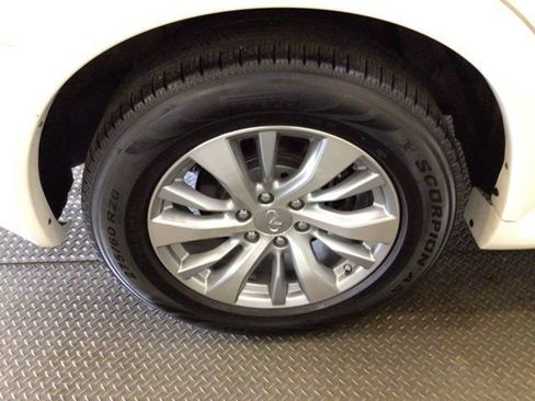 Used 2017 INFINITI QX80 4WD image 28