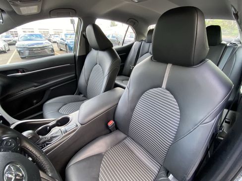 Used 2024 Toyota Camry SE FWD image 20