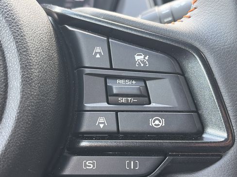 Used 2025 Subaru Crosstrek 2.5i Limited w/ Crosstrek Mirror Package AWD/4WD image 18