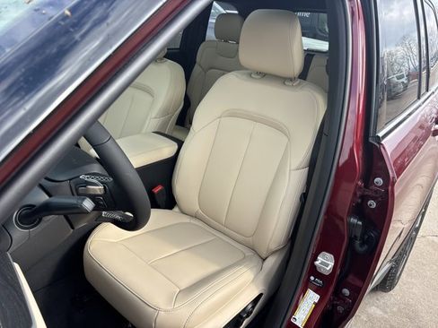 New 2025 Jeep Grand Cherokee Limited w/ Trailer Tow Package image 19