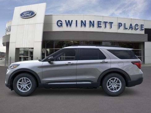 New 2025 Ford Explorer Active w/ Active Comfort Package image 3