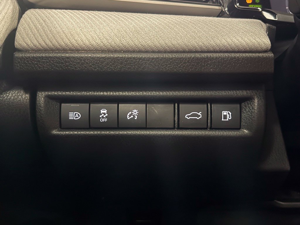 Used 2026 Toyota Camry SE w/ Convenience Package FWD image 14