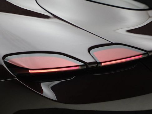 Certified 2023 Ferrari Roma image 33