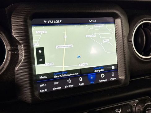 Used 2022 Jeep Wrangler Unlimited Sahara w/ Cold Weather Group image 29