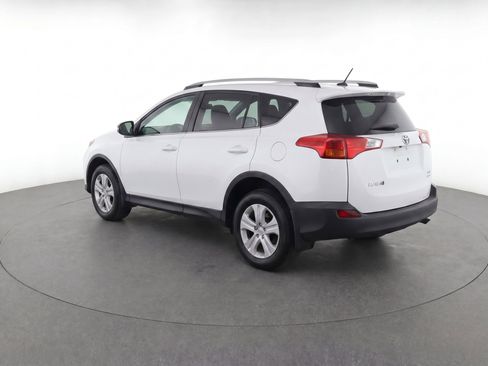 Used 2015 Toyota RAV4 LE AWD/4WD image 3