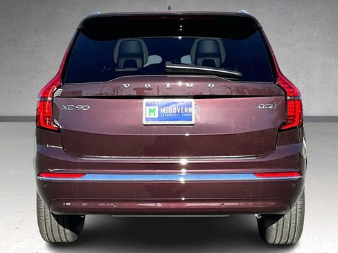 New 2026 Volvo XC90 B5 Plus w/ Protection Package Premier AWD/4WD image 4