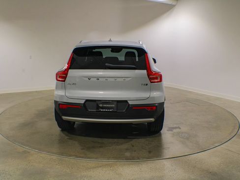 Used 2020 Volvo XC40 T5 Momentum AWD/4WD image 4
