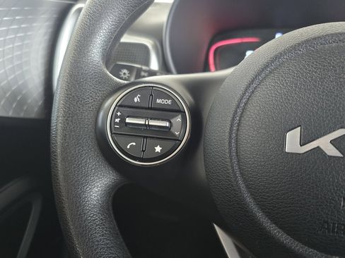 Used 2024 Kia Soul LX image 14