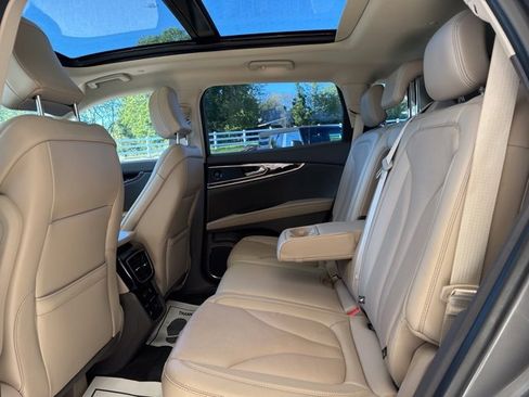 Used 2022 Lincoln Nautilus Reserve w/ Equipment Group 201A image 34