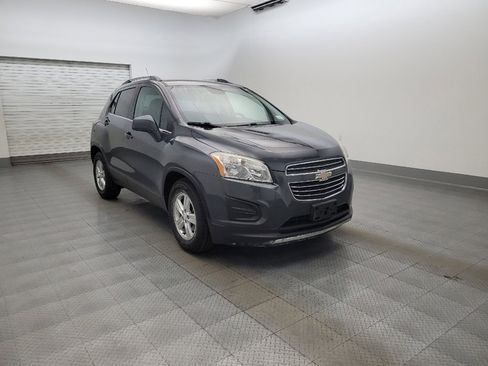 Used 2016 Chevrolet Trax LT w/ LT Convenience Package FWD image 13