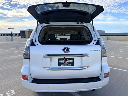 Used 2020 Lexus GX 460 Premium w/ Premium Package AWD/4WD image 12