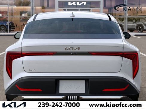New 2025 Kia K4 LXS image 13
