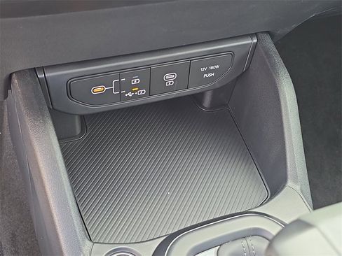 New 2025 Kia K4 LXS image 27