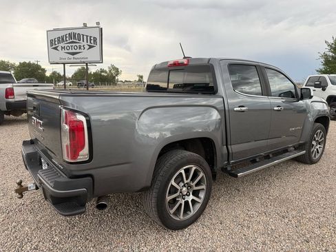 Used 2022 GMC Canyon Denali AWD/4WD image 9
