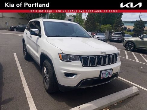 Used 2018 Jeep Grand Cherokee Limited AWD/4WD image 1