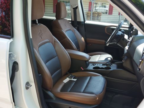 Certified 2022 Ford Bronco Sport Badlands w/ Premium Package AWD/4WD image 27