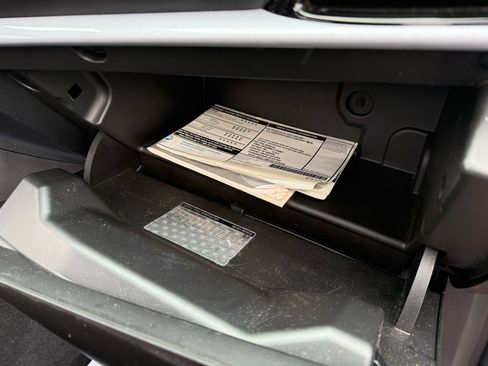 Used 2018 Chevrolet Volt LT image 21