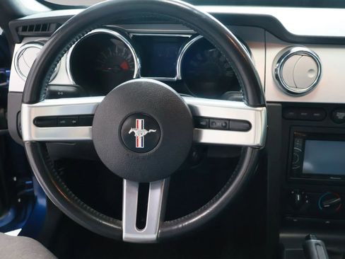 Used 2006 Ford Mustang GT image 11