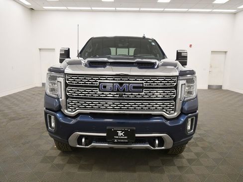 Used 2021 GMC Sierra 2500 Denali w/ Denali Ultimate Package image 11