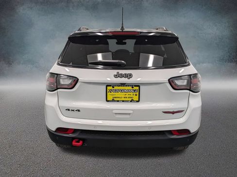 Used 2025 Jeep Compass Trailhawk w/ Trailhawk Elite Group AWD/4WD image 5