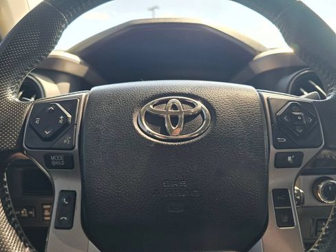 Used 2019 Toyota Tacoma SR5 AWD/4WD image 22