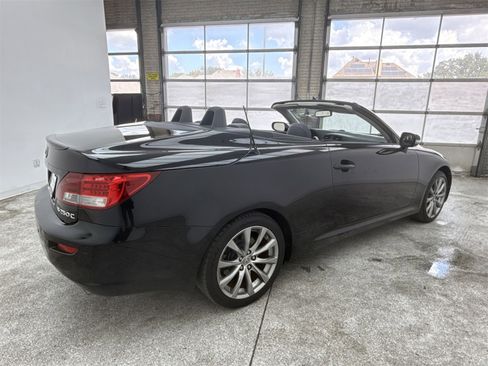 Used 2015 Lexus IS 250C image 12