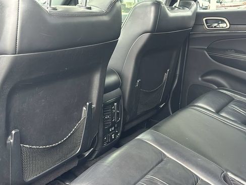 Used 2016 Jeep Grand Cherokee Limited AWD/4WD image 29