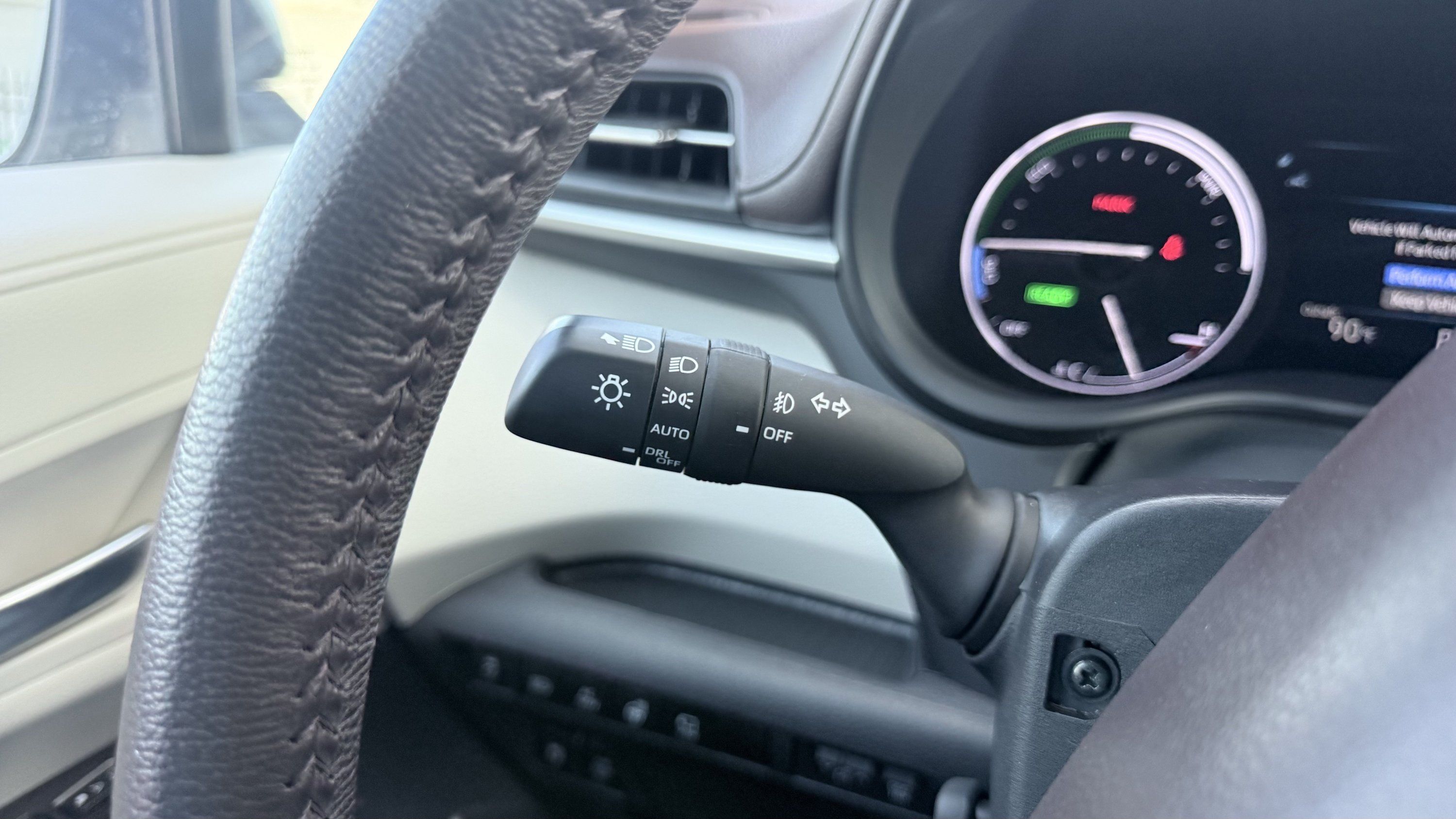 Used 2022 Toyota Sienna Platinum FWD image 65