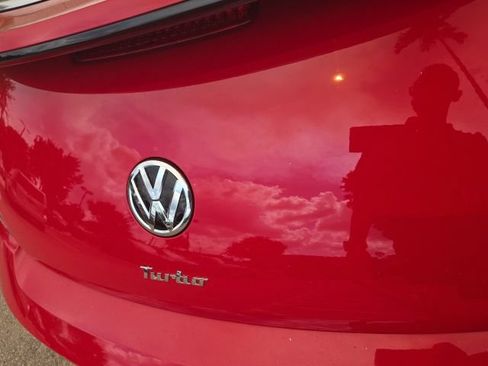 Used 2019 Volkswagen Beetle 2.0T SE FWD image 5