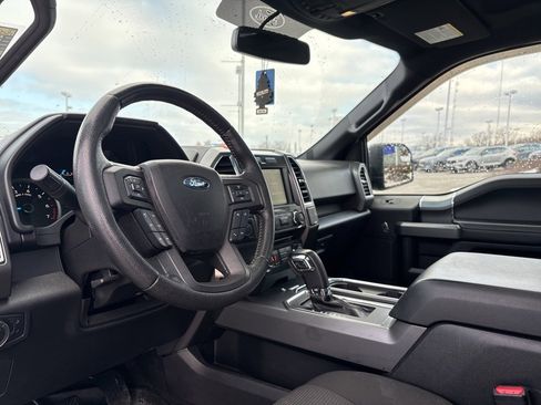 Used 2015 Ford F150 XLT w/ Equipment Group 302A Luxury image 16