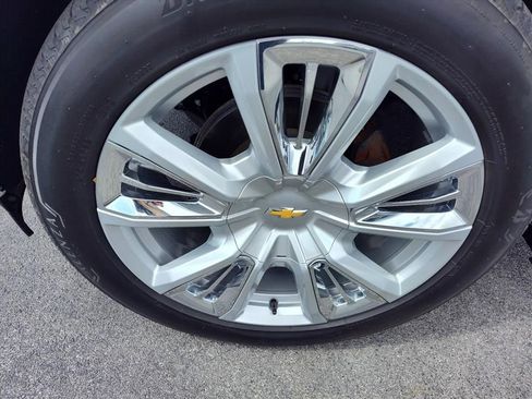 Used 2024 Chevrolet Silverado 1500 High Country w/ High Country Premium Package image 12