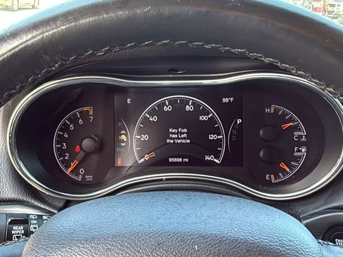 Used 2019 Jeep Grand Cherokee Laredo w/ 18" Wheel & 8.4" Radio Group AWD/4WD image 33